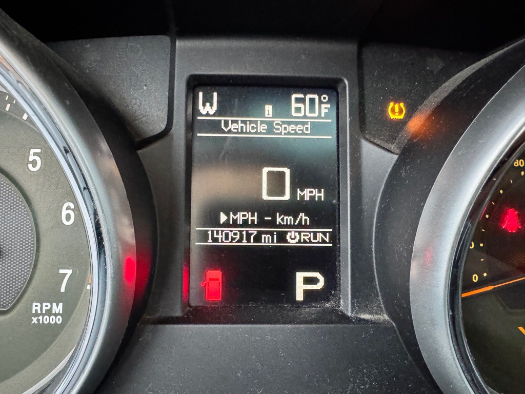 2011 Jeep Grand Cherokee Image 12