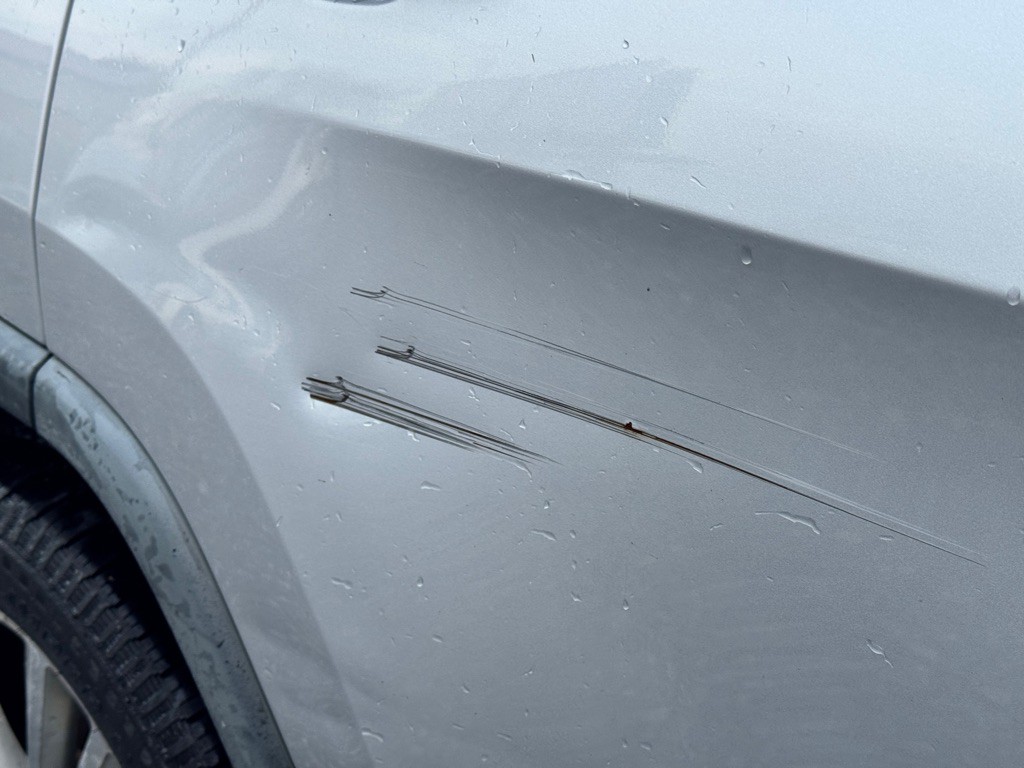 2011 Jeep Grand Cherokee Image 17