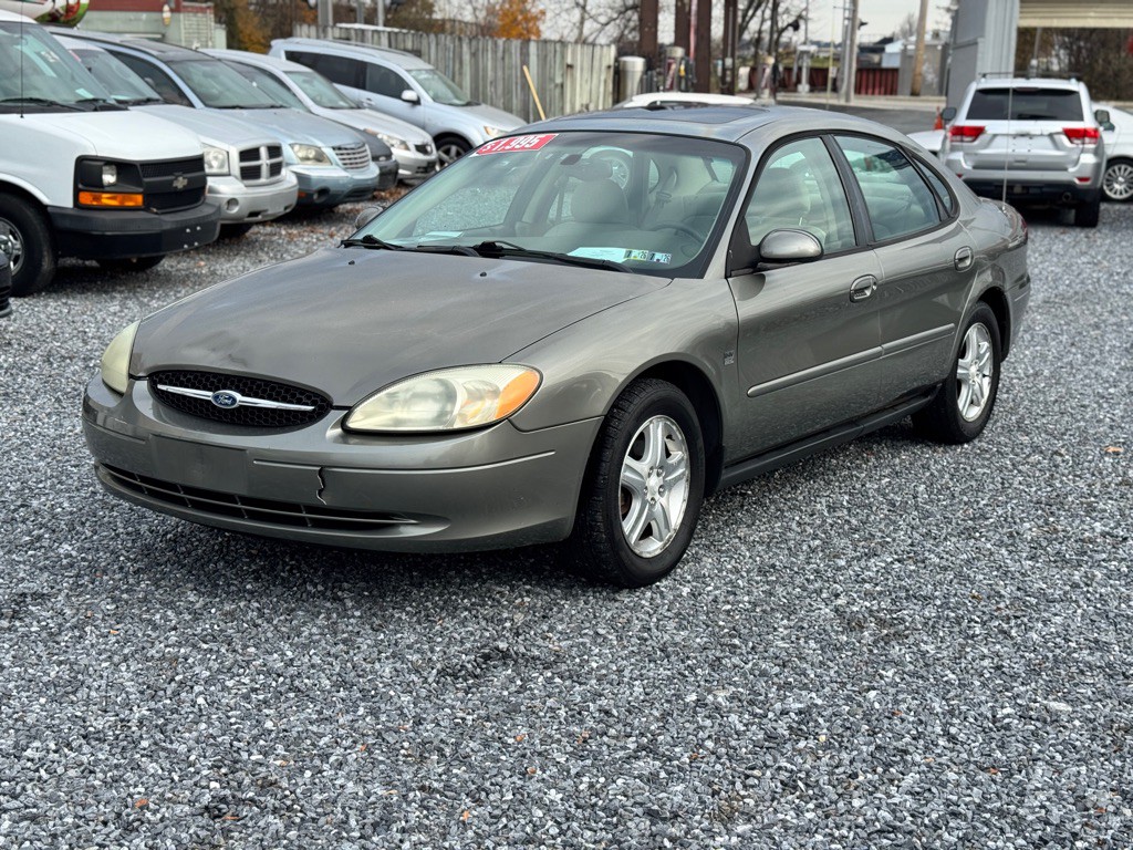 2002 Ford Taurus Image 1