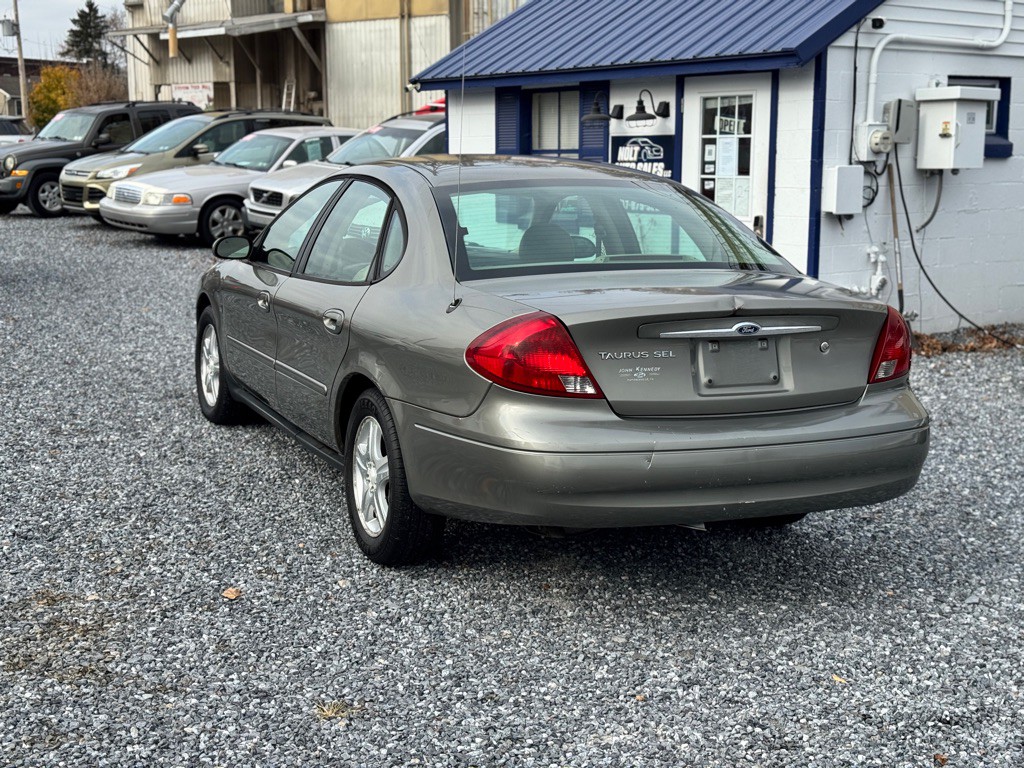 2002 Ford Taurus Image 6