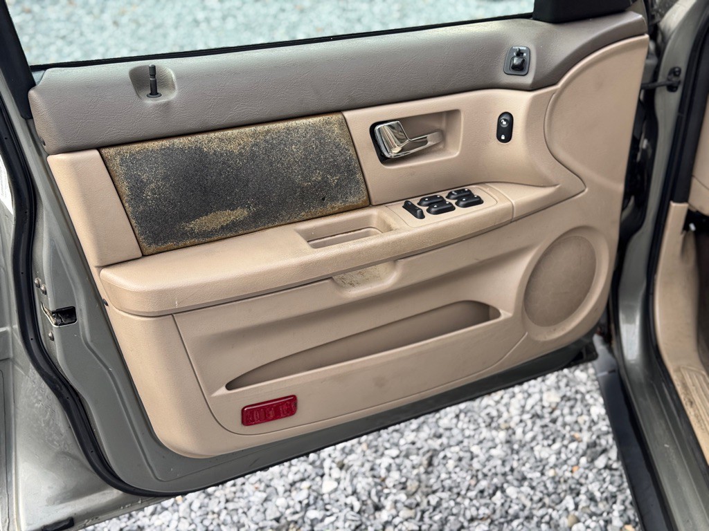 2002 Ford Taurus Image 9