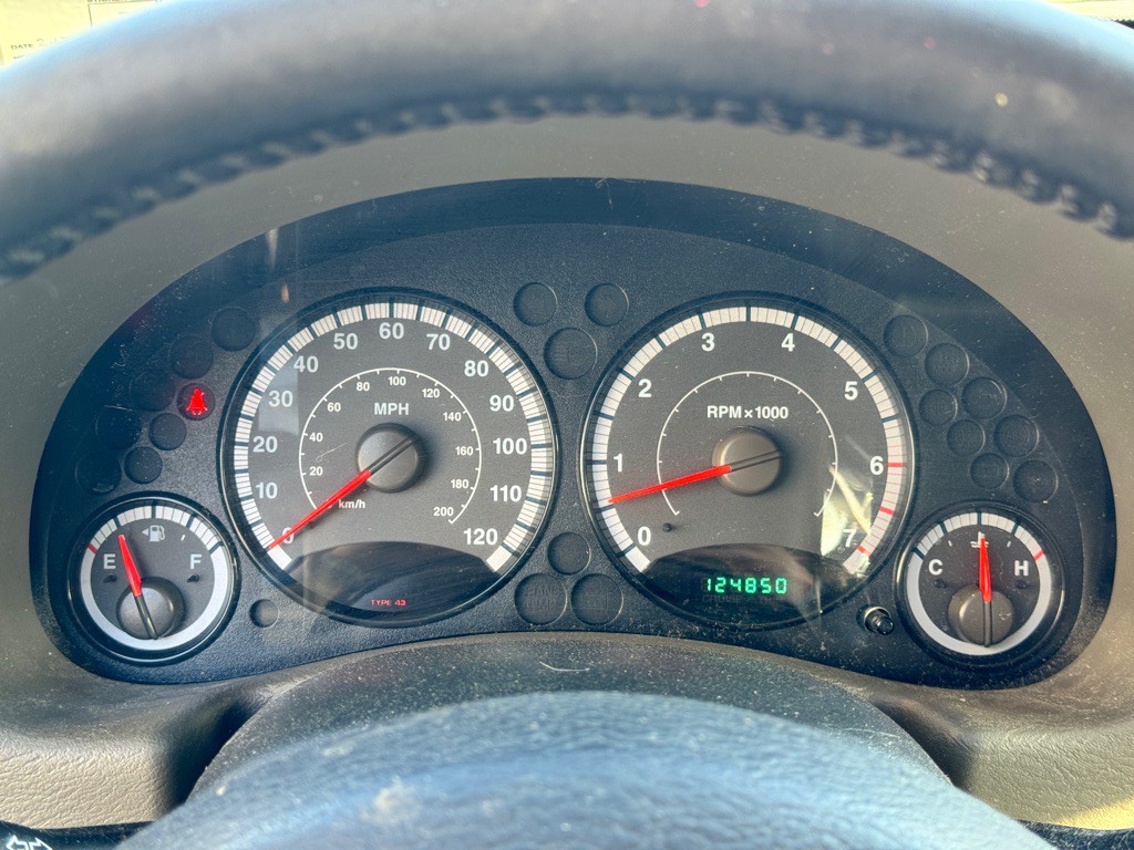 2005 Jeep Liberty Image 11