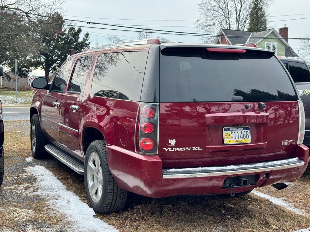 2007 GMC Yukon Image 6