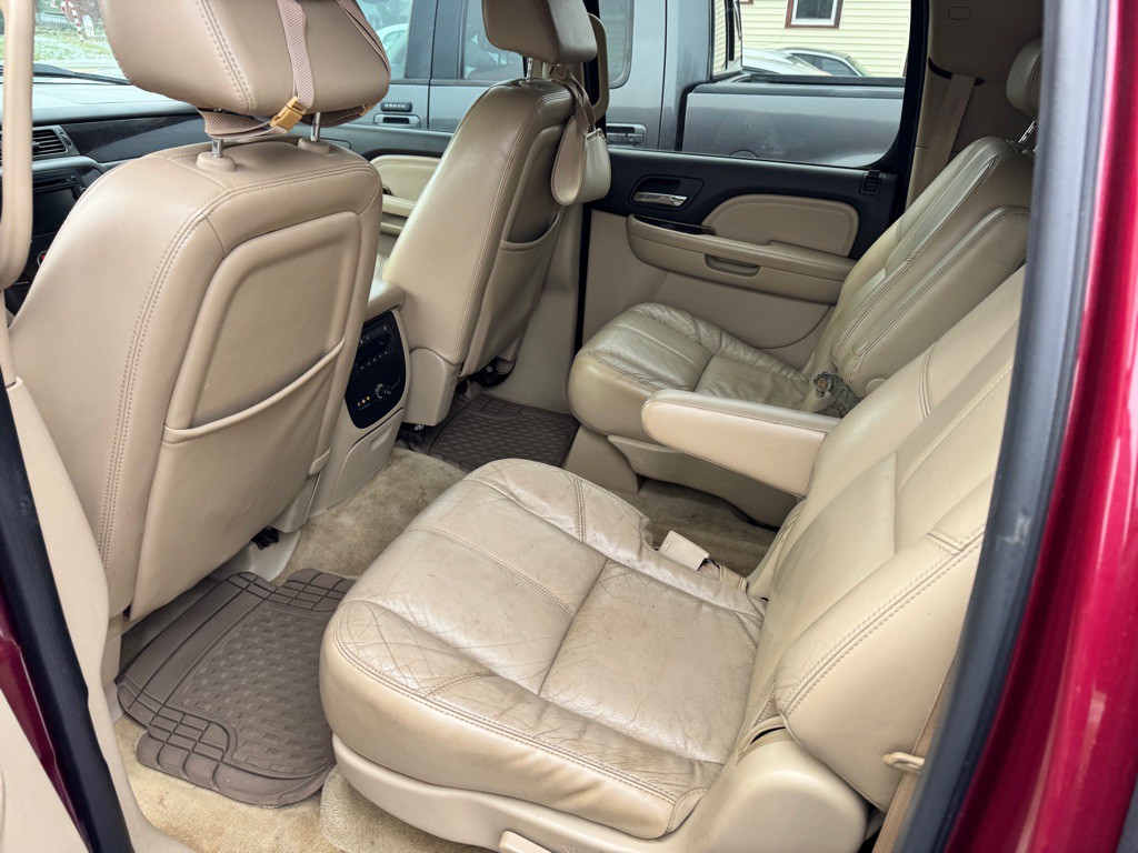 2007 GMC Yukon Image 8