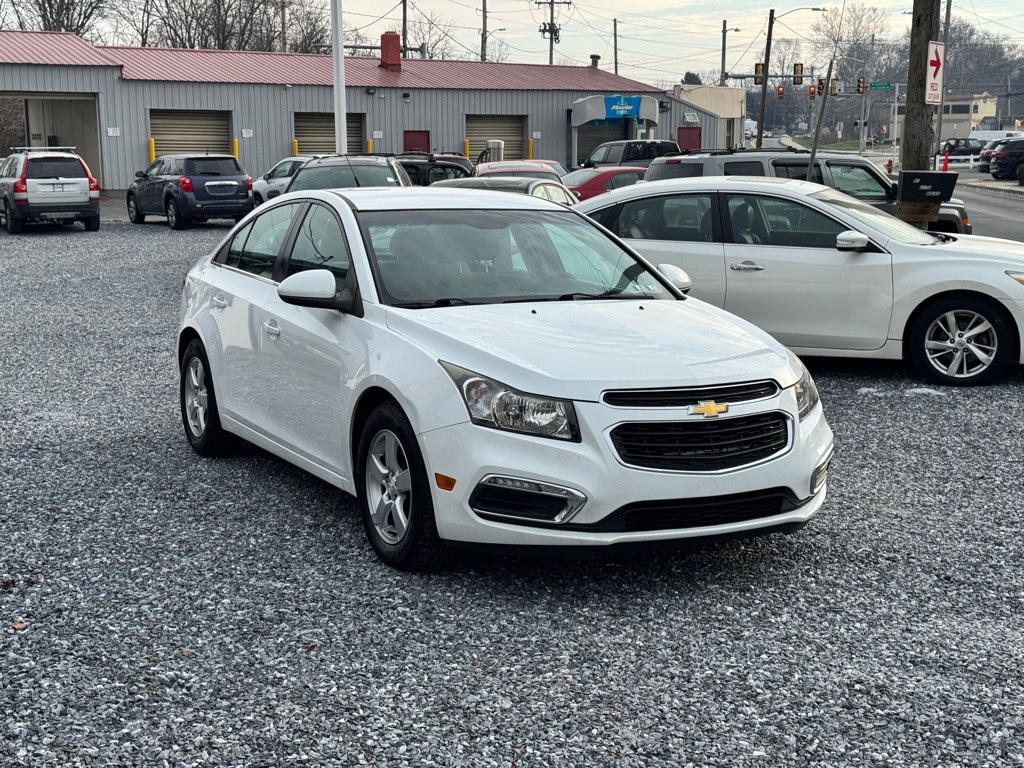 2016 Chevrolet Cruze Image 3