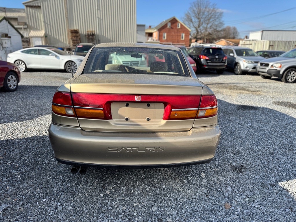 2002 Saturn L300 Image 5