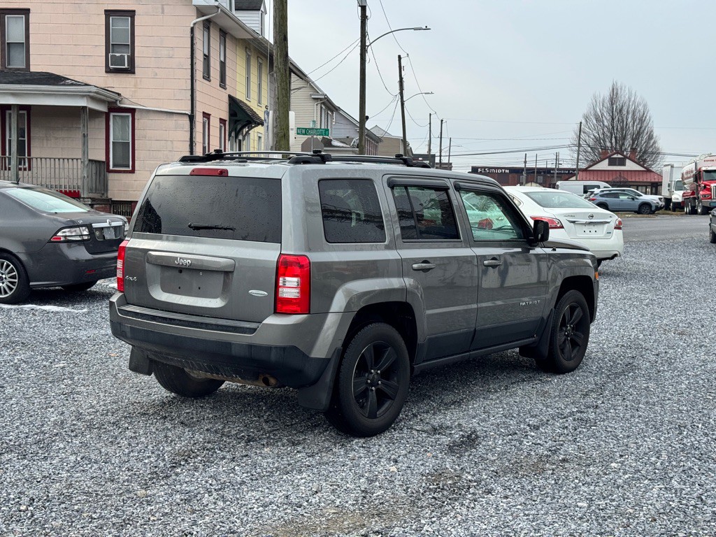 2013 Jeep Patriot Image 4