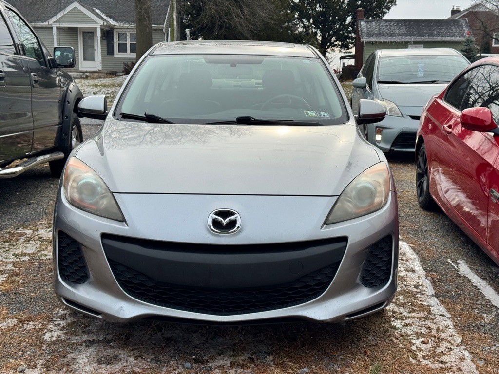 2013 Mazda Mazda3 Image 2