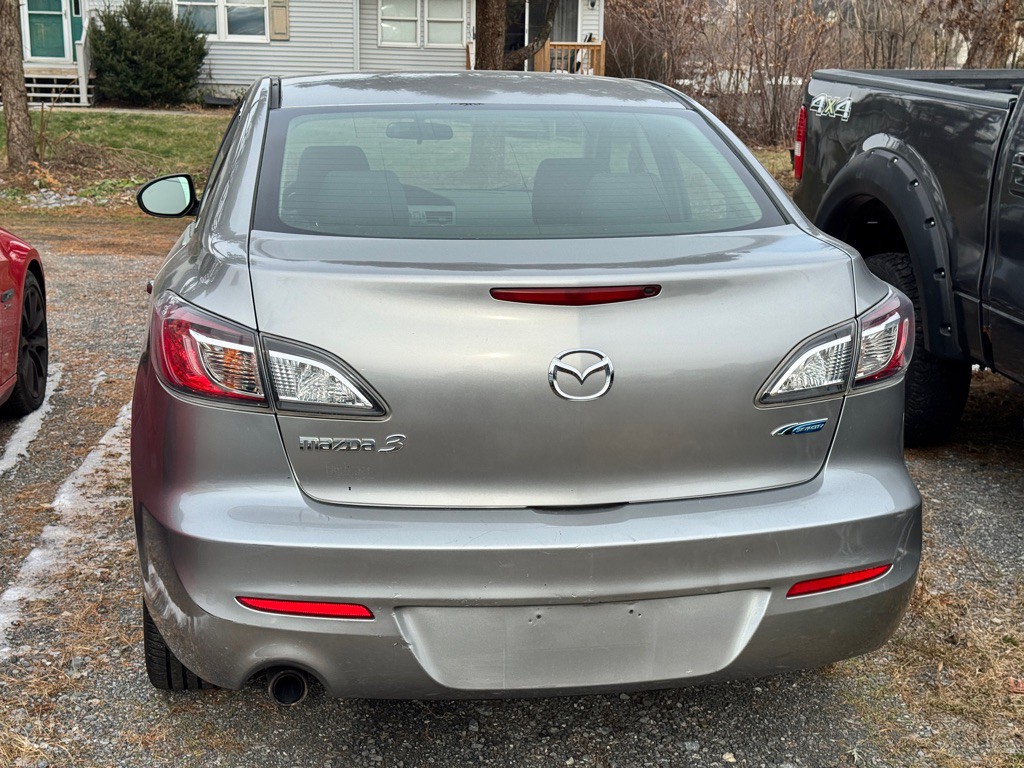 2013 Mazda Mazda3 Image 4