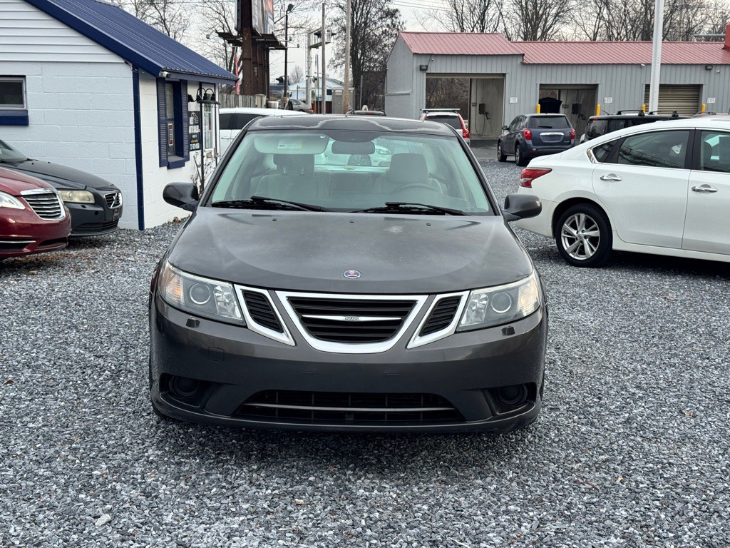 2010 Saab 9-3 Image 2