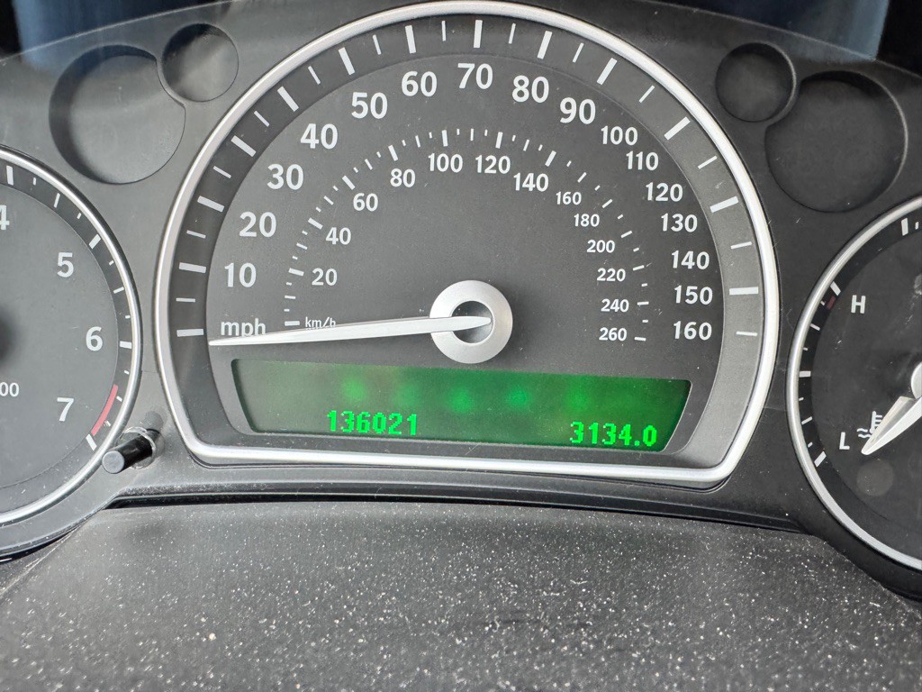 2010 Saab 9-3 Image 9