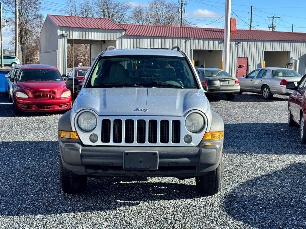 2007 Jeep Liberty Image 2
