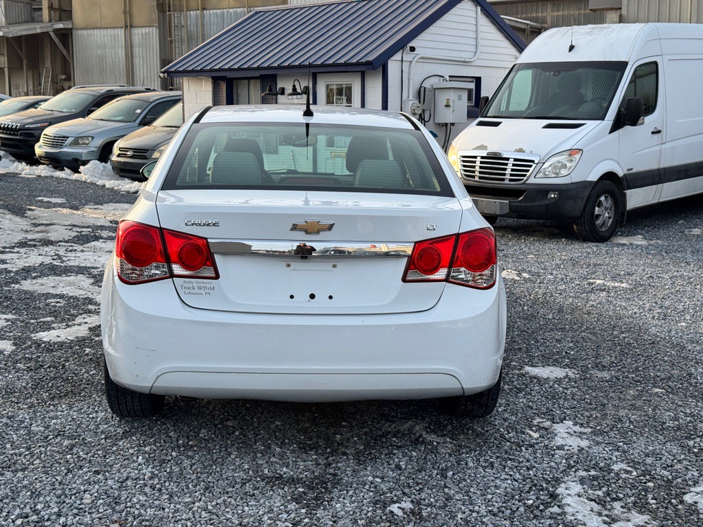 2014 Chevrolet Cruze Image 5