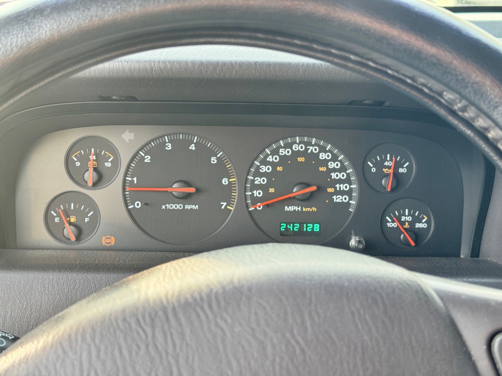 2000 Jeep Grand Cherokee Image 14