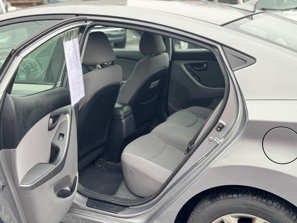 2014 Hyundai Elantra Image 8