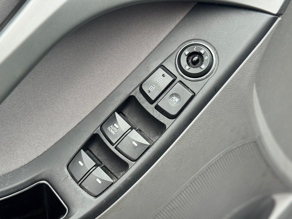 2014 Hyundai Elantra Image 10