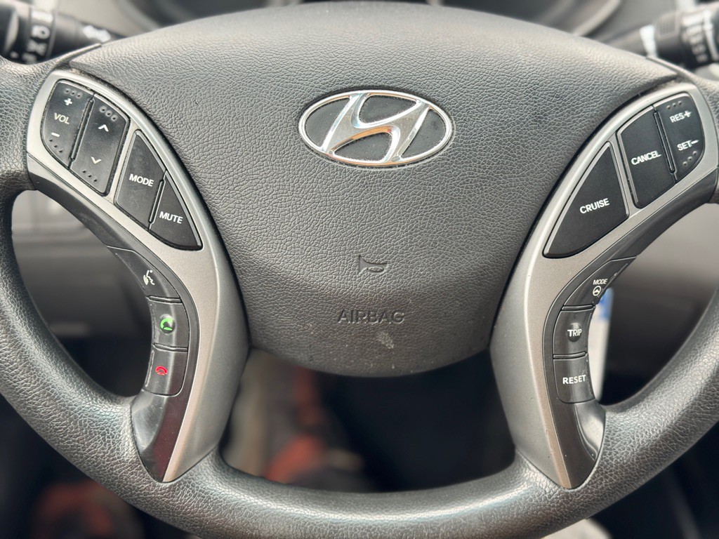 2014 Hyundai Elantra Image 12
