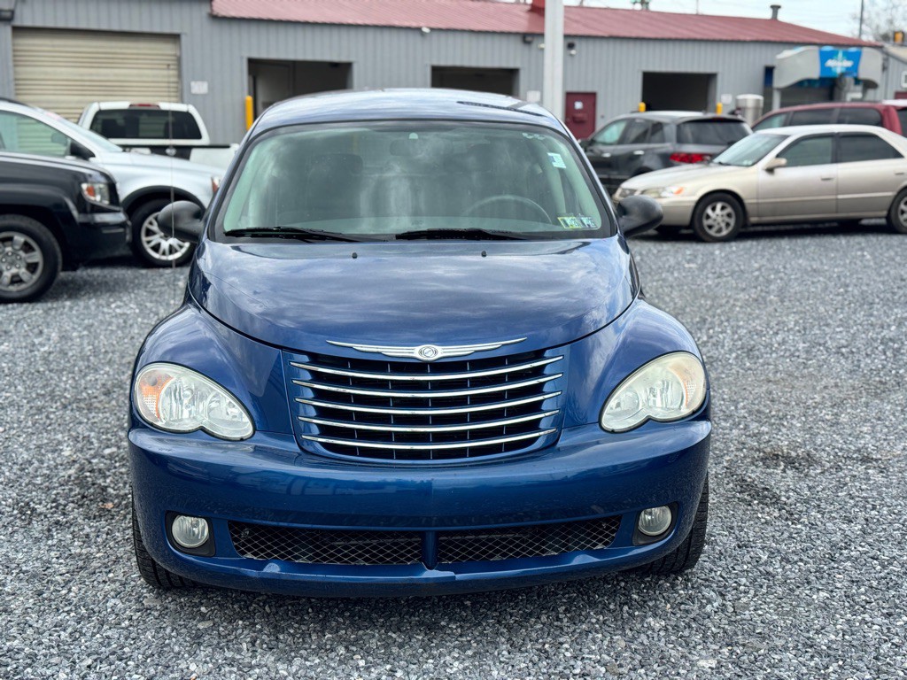 2010 Chrysler PT Cruiser Image 2