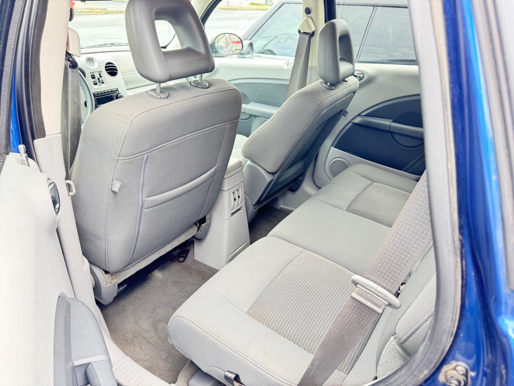 2010 Chrysler PT Cruiser Image 16
