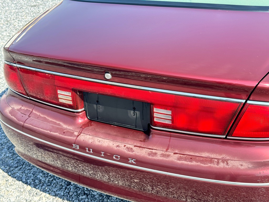 2001 Buick Century Image 20