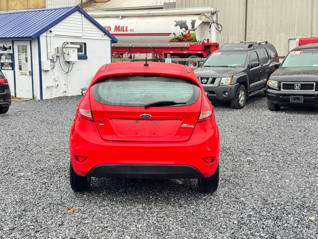 2013 Ford Fiesta Image 6