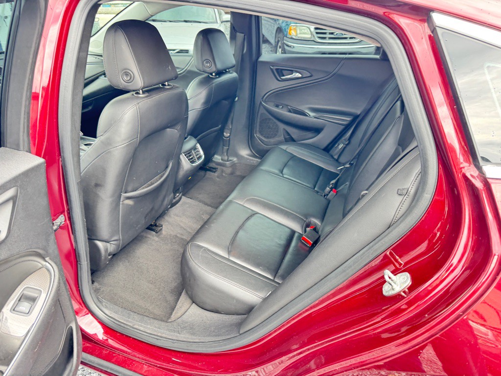 2016 Chevrolet Malibu Image 16