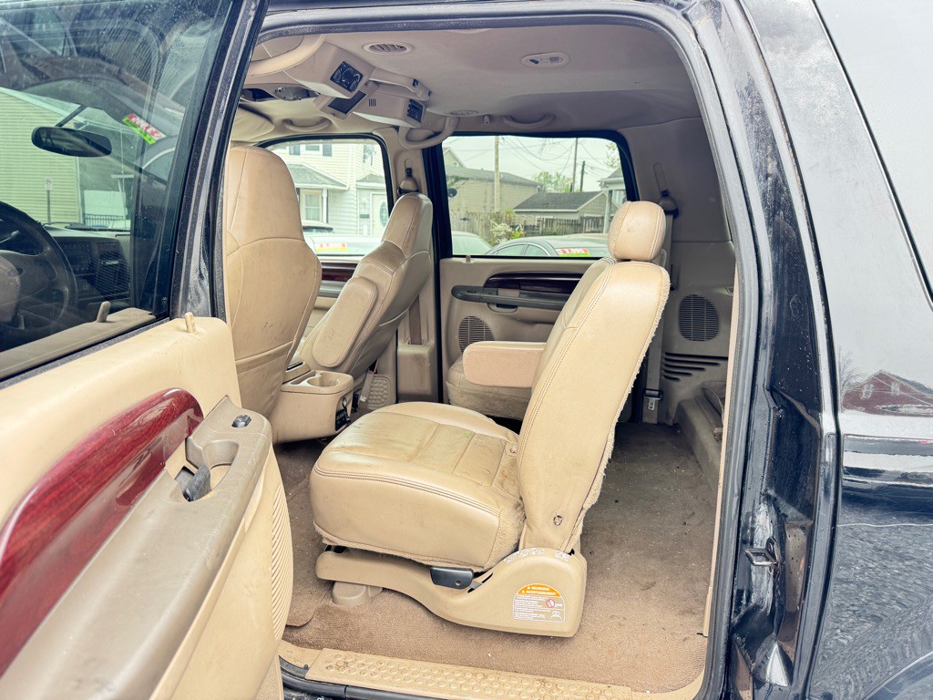 2004 Ford Excursion Image 7
