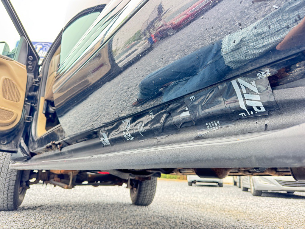 2004 Ford Excursion Image 13