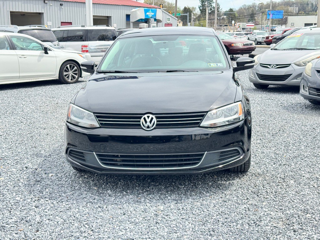 2013 Volkswagen Jetta Image 2