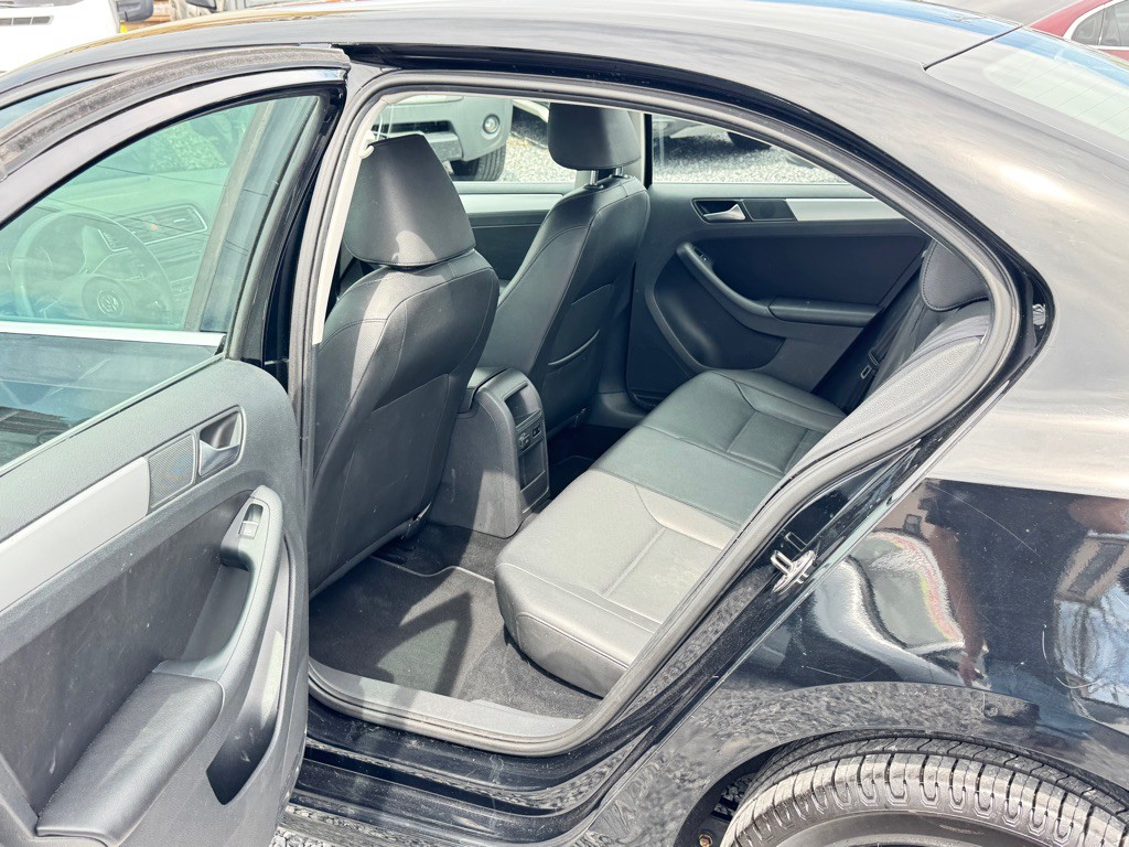 2013 Volkswagen Jetta Image 8