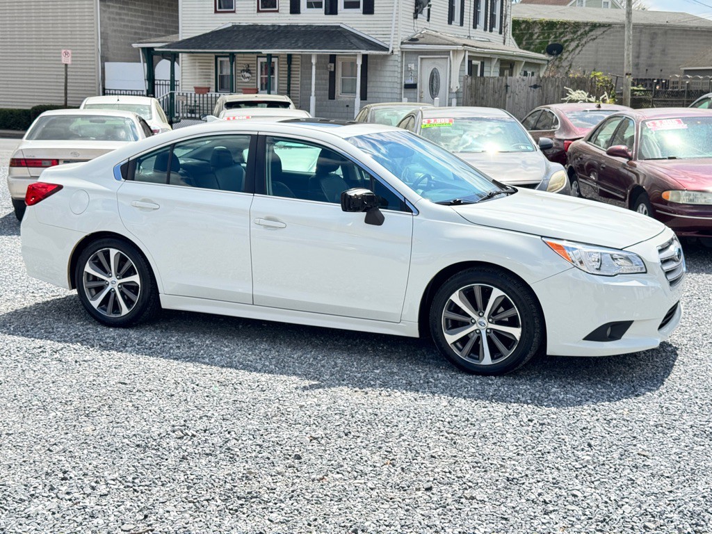 2016 Subaru Legacy Image 4