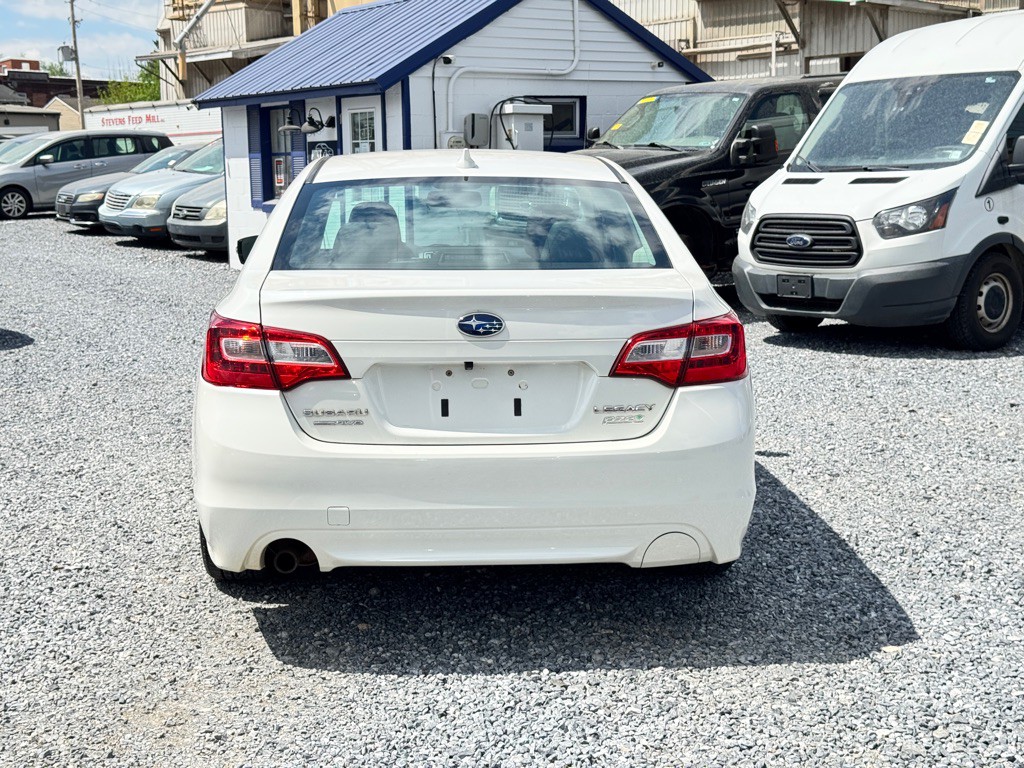 2016 Subaru Legacy Image 6