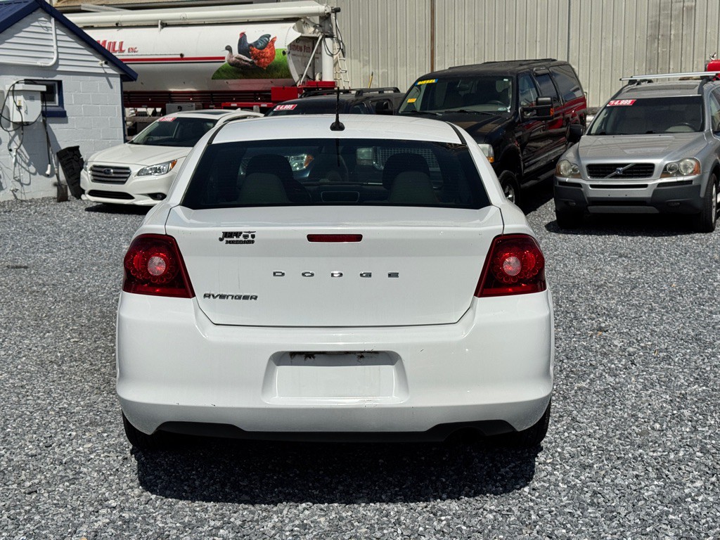 2013 Dodge Avenger Image 5