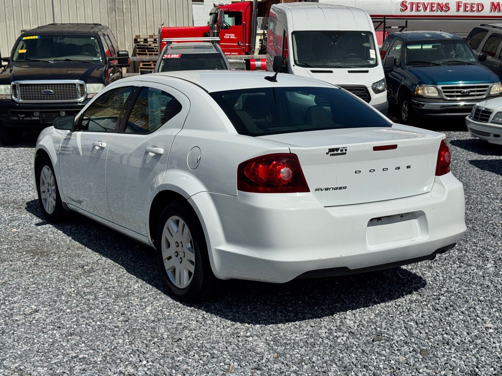 2013 Dodge Avenger Image 6