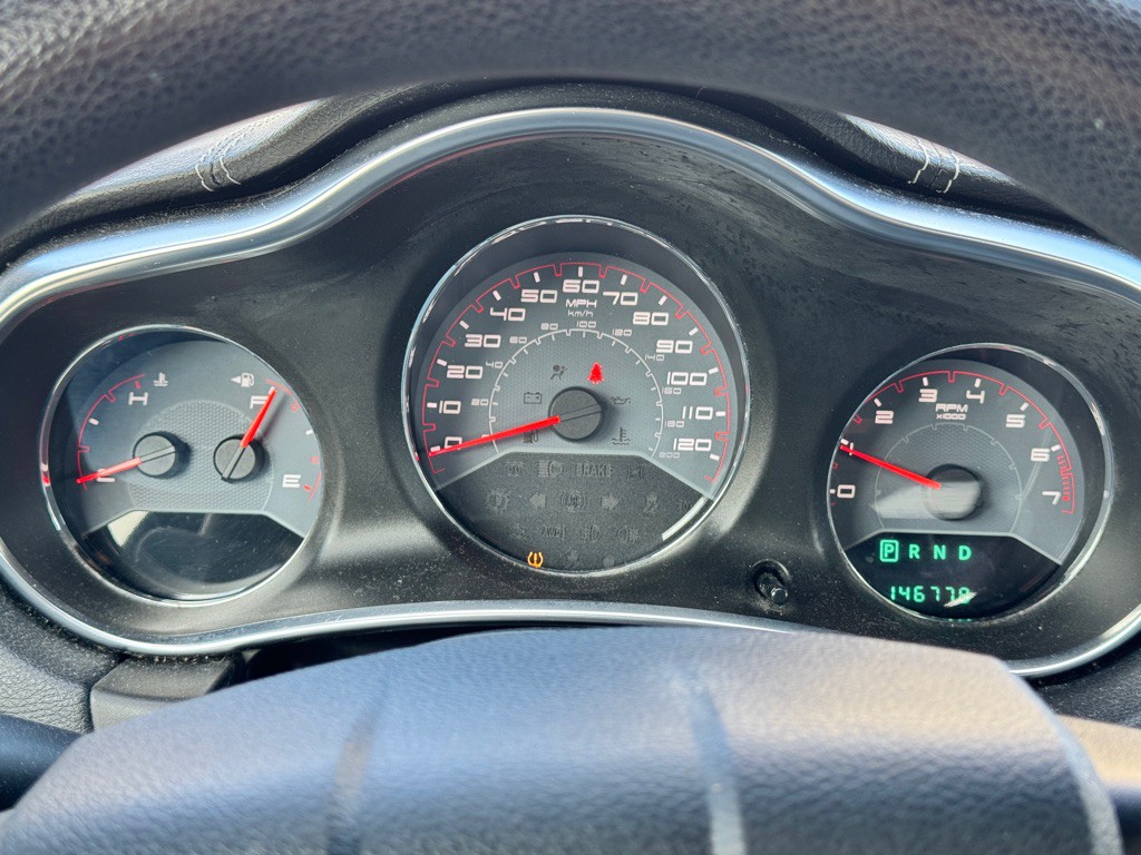 2013 Dodge Avenger Image 9