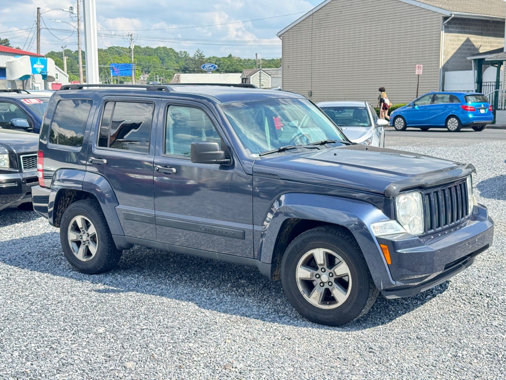 2008 Jeep Liberty Image 4