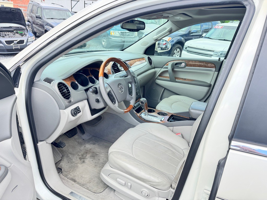 2012 Buick Enclave Image 11