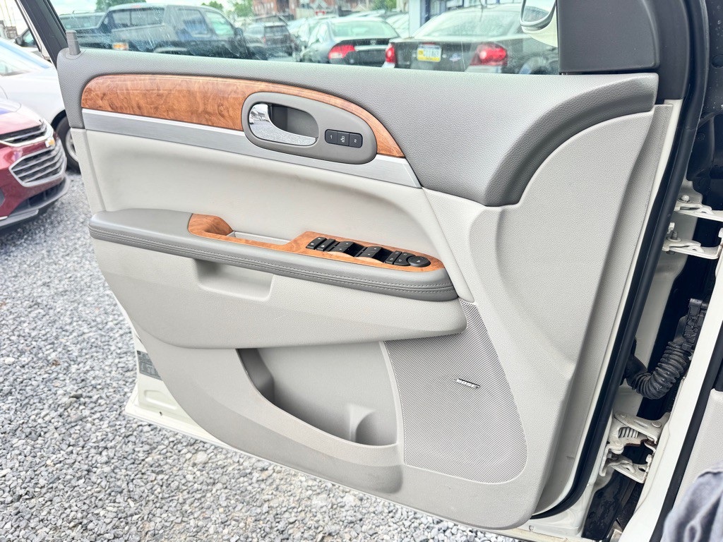 2012 Buick Enclave Image 13