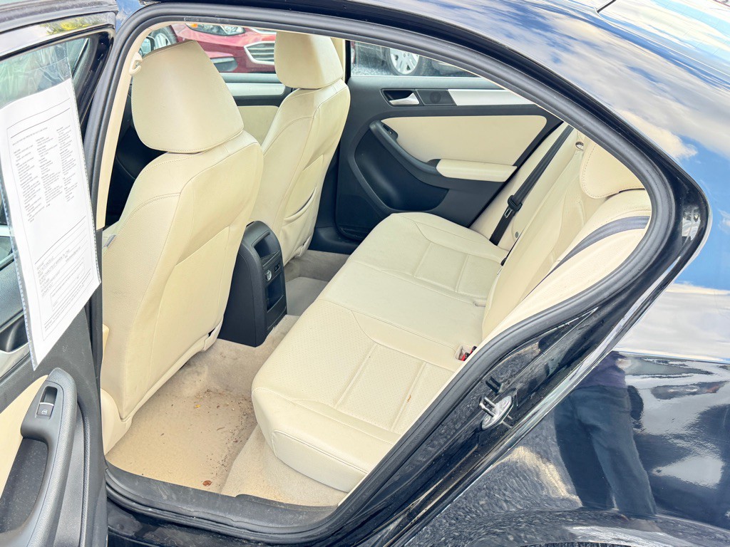 2014 Volkswagen Jetta Image 11