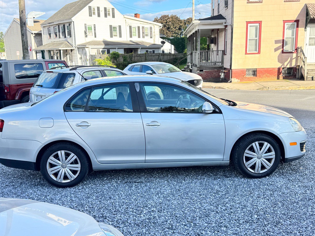 2009 Volkswagen Jetta Image 4