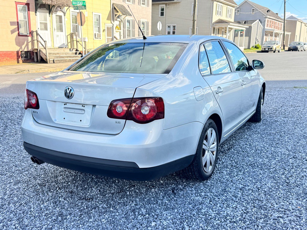 2009 Volkswagen Jetta Image 5