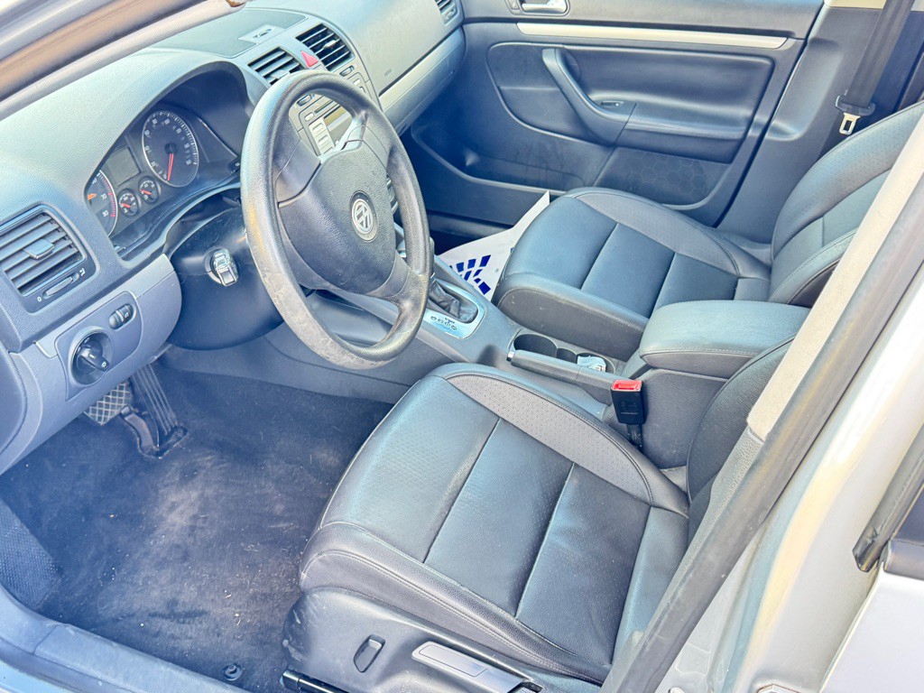 2009 Volkswagen Jetta Image 11