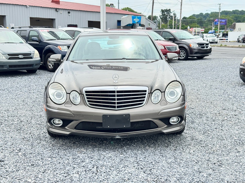 2009 Mercedes-Benz E-Class Image 2