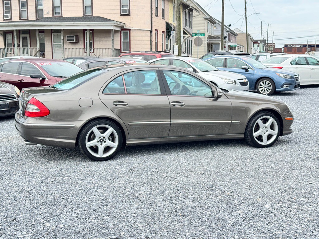 2009 Mercedes-Benz E-Class Image 5