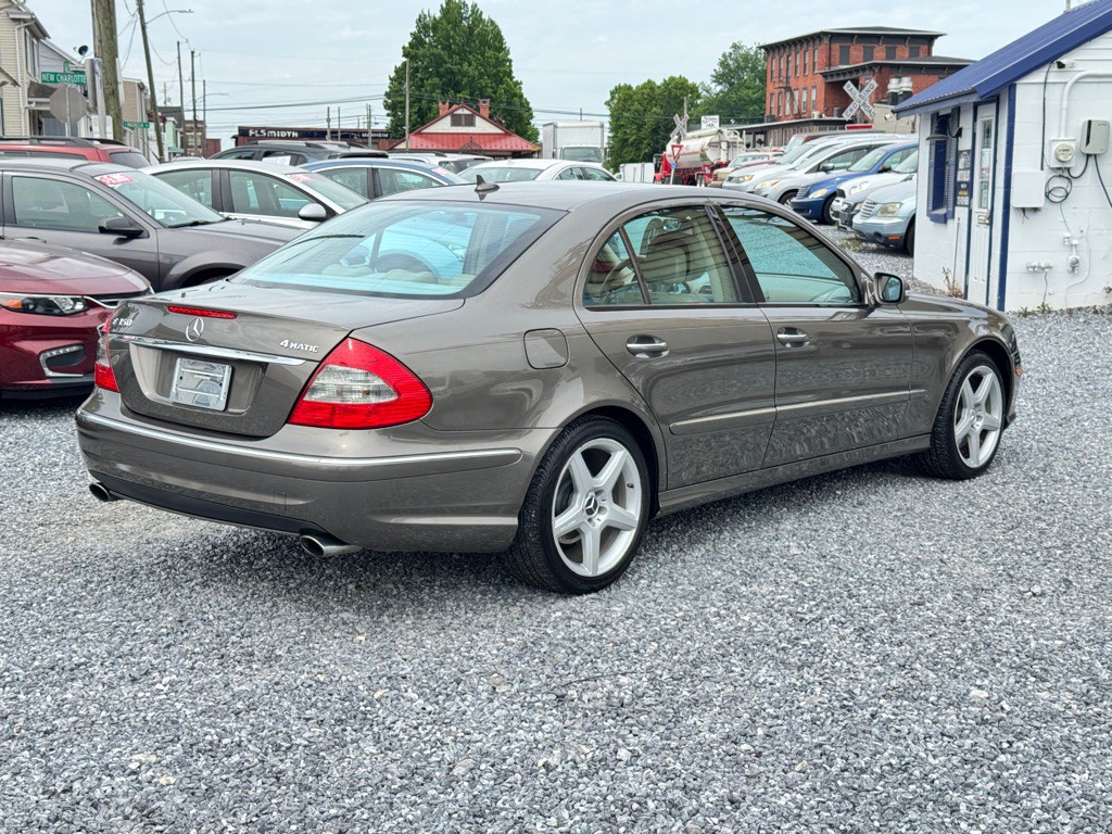 2009 Mercedes-Benz E-Class Image 6