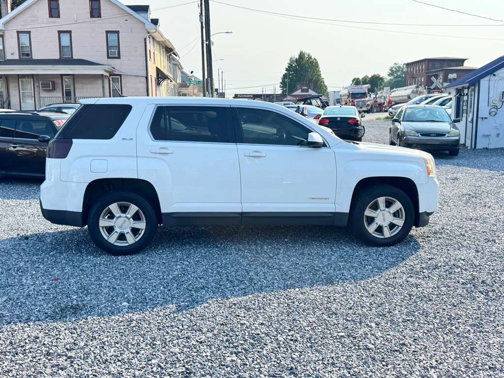 2010 GMC Terrain Image 4