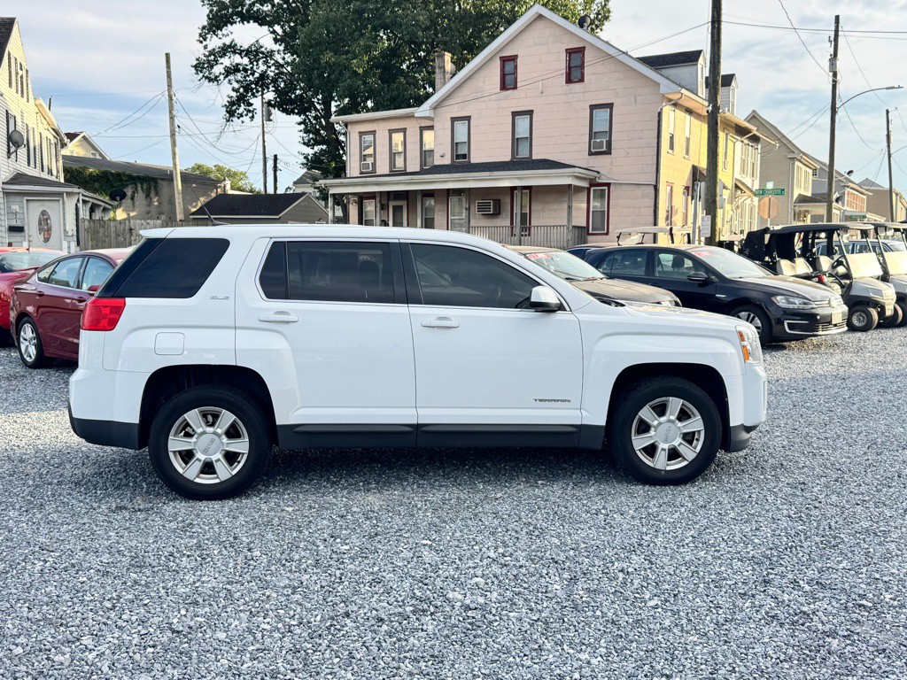 2010 GMC Terrain Image 18