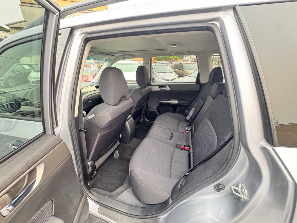 2012 Subaru Forester Image 9