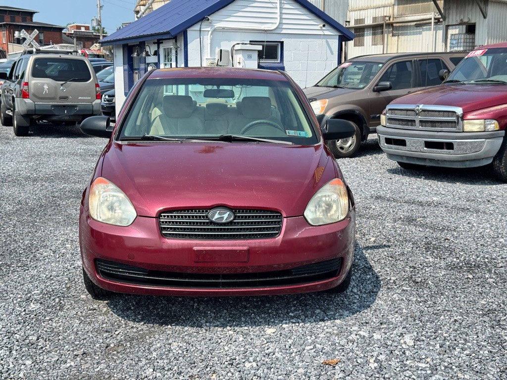 2009 Hyundai Accent Image 2