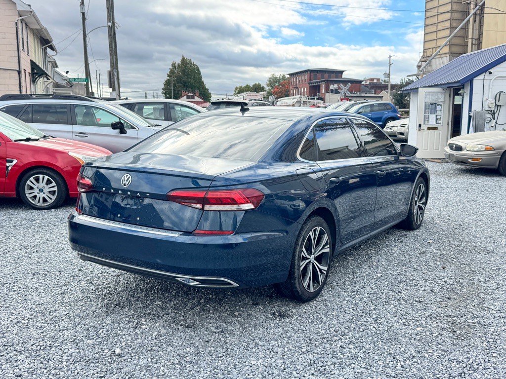 2021 Volkswagen Passat Image 4